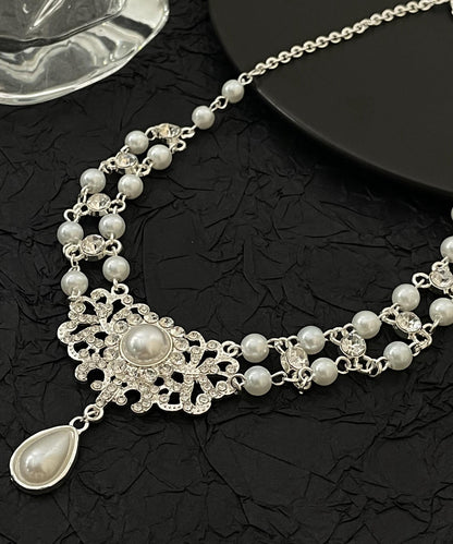 White Alloy Zircon Beading Pendant Necklace