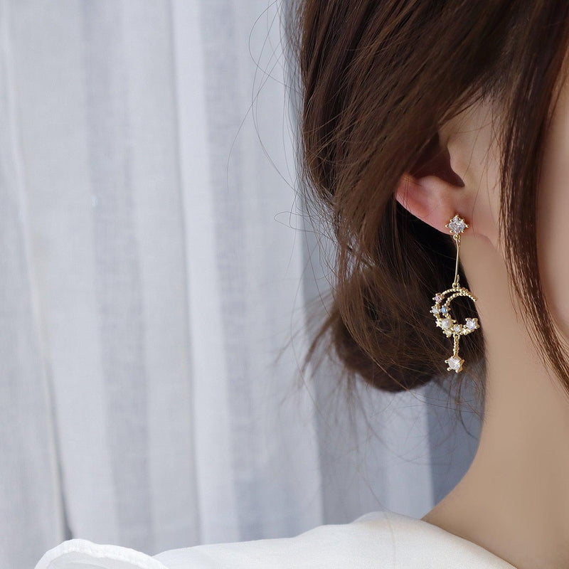 [] Estella Celestial Earrings