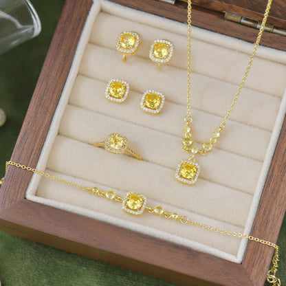 Citrine Halo Du Soleil Ring