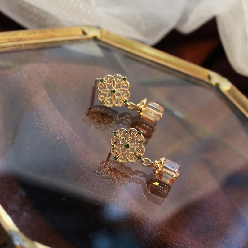[] Amber Baroque Earrings
