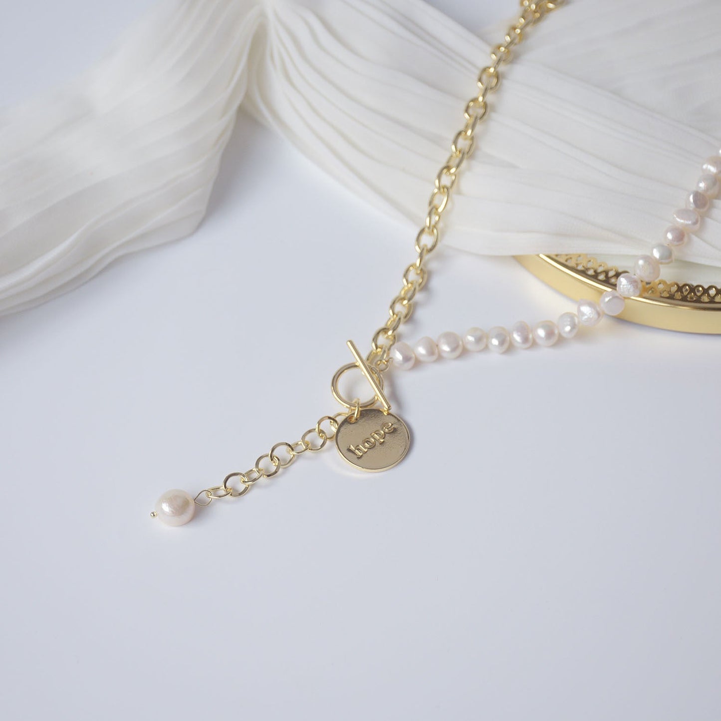 [] Hope Pearl Necklace