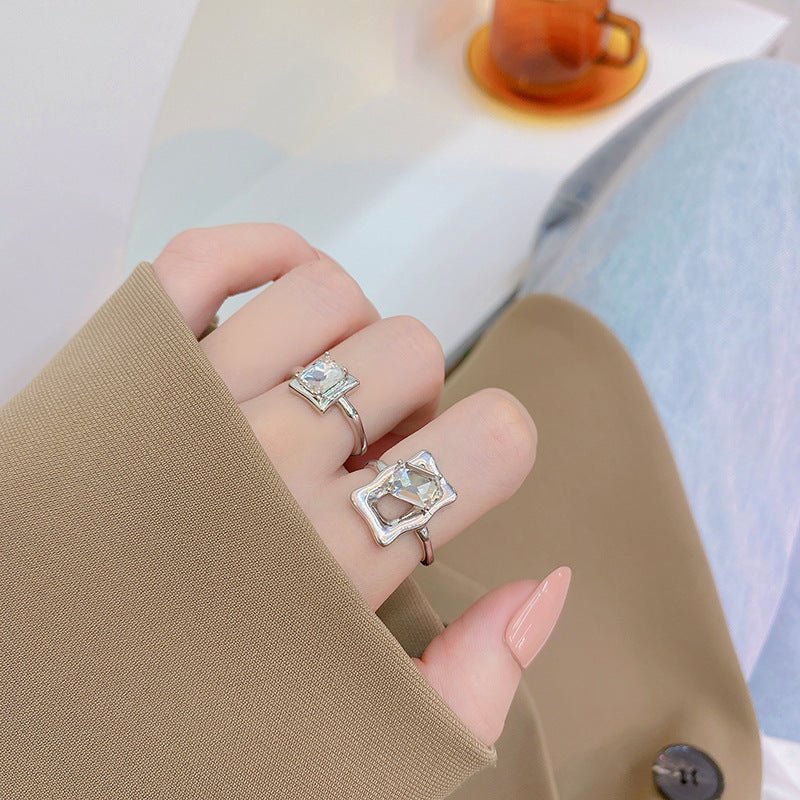 [] Crystal Spark Ring