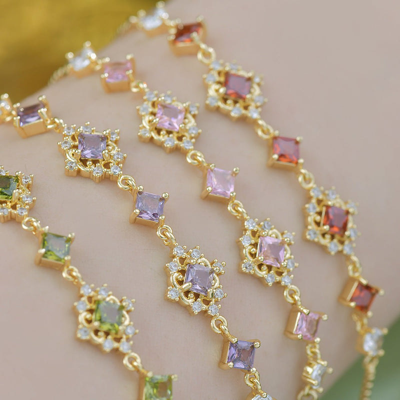 Daphne Bracelet in Pink