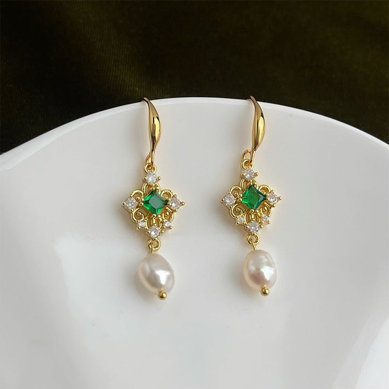 [sample ] Daphne Emerald Pearl Earrings