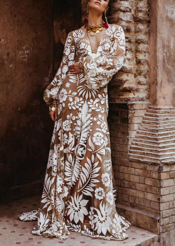 European and American V Neck Embroidered Puff Sleeve Backless Dress