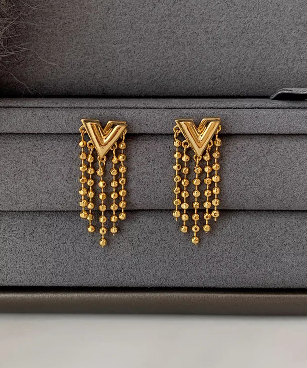 Original Design Gold Copper Alloy V-shaped Tassel Drop Earrings