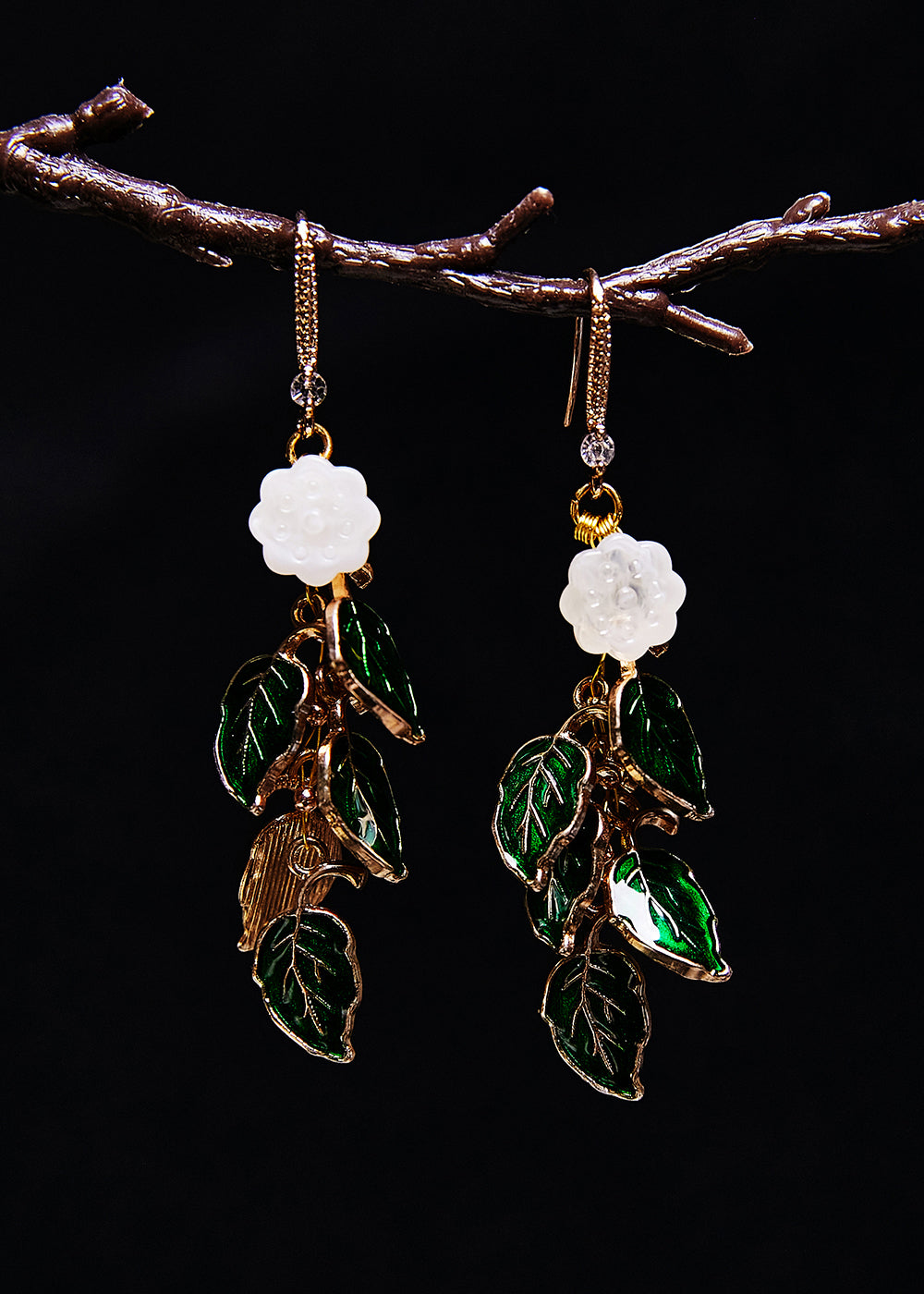 Green Leaf Gilding Drop Earrings
