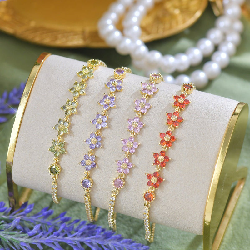 Elaria Bracelet in Pink