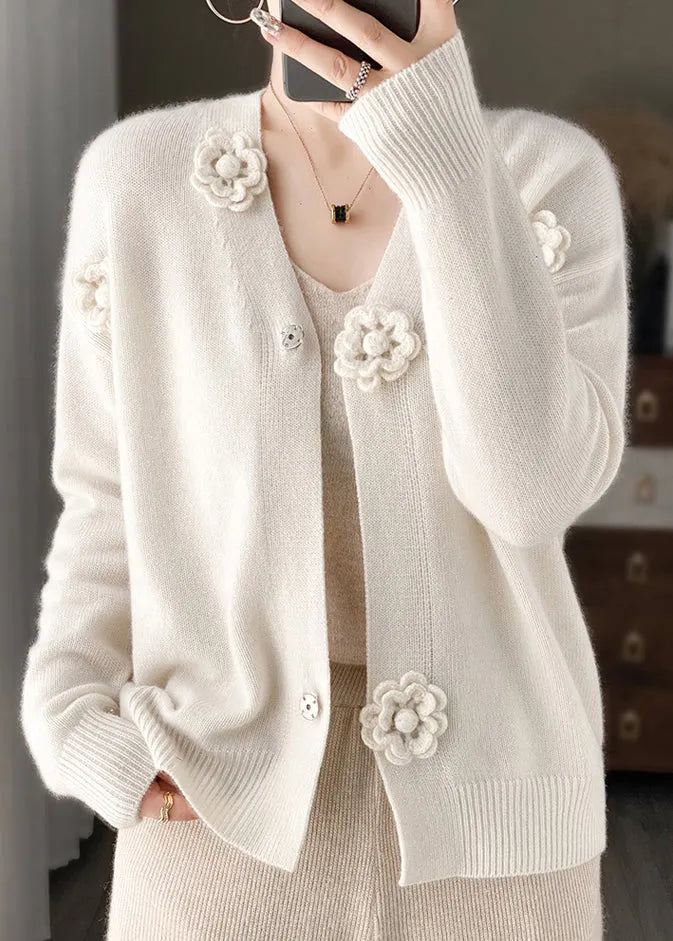 White Embroidery Short Cashmere Knit Cardigan V Neck Spring