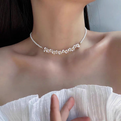 Modern White Alloy Pearl Collar Necklace