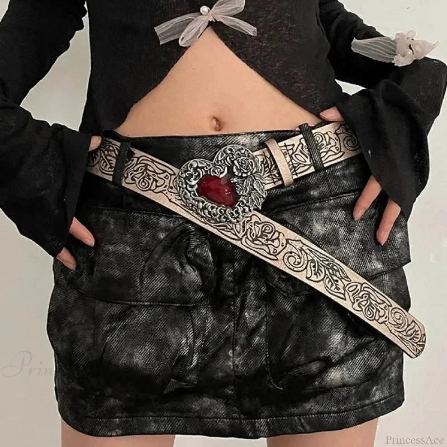 Dark Rebel Heart Clasp Belt