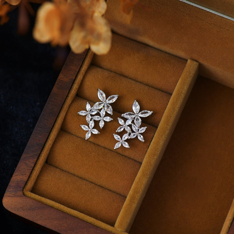 Fleur De Neige Earrings