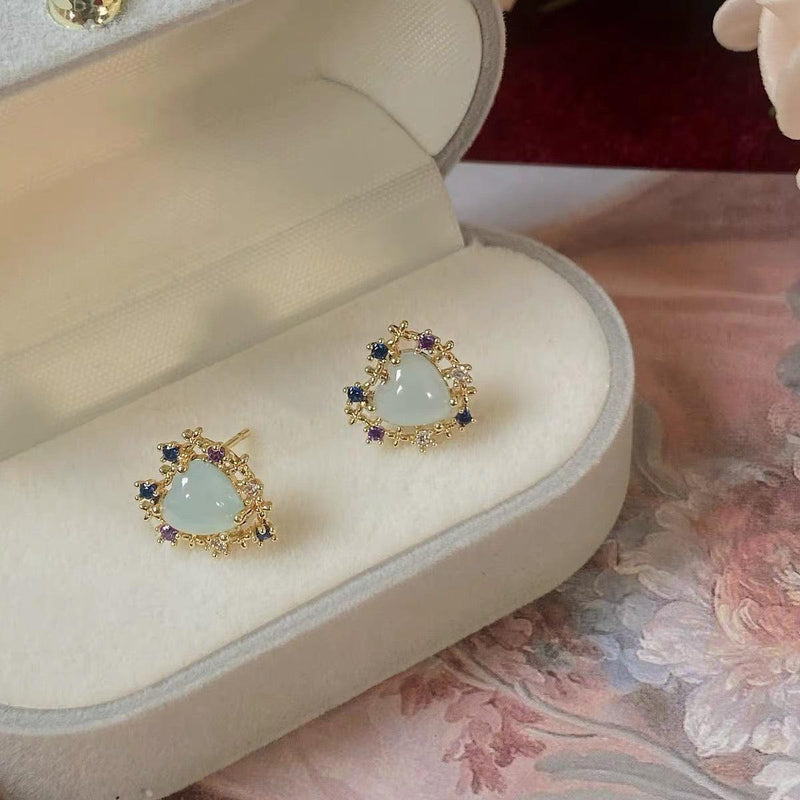 [] Chloe Heart Stud Earrings