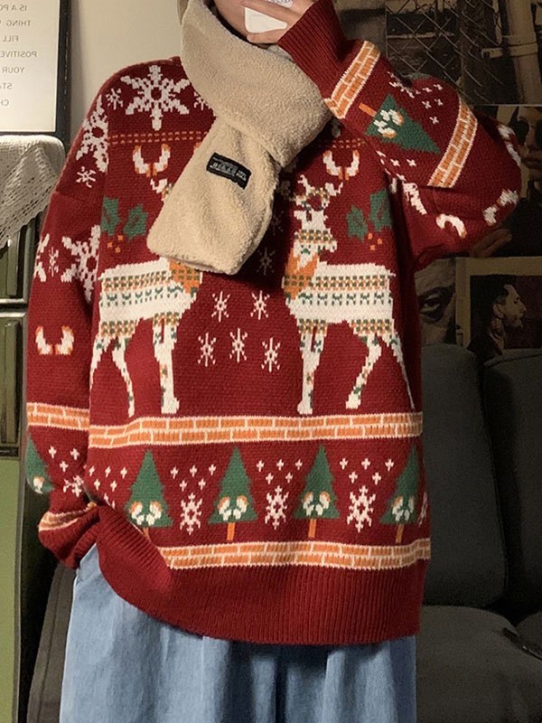 Oversized Christmas Sweater with Crew Neck and Deer Pattern