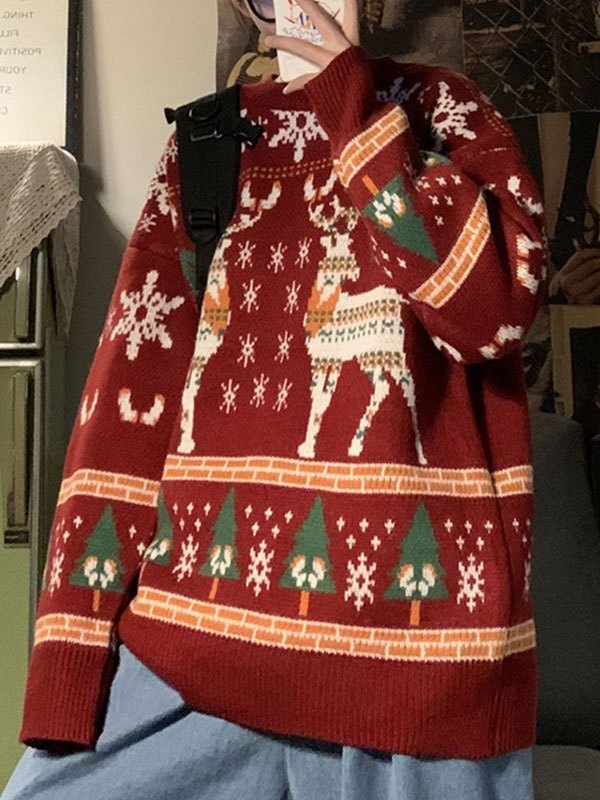 Oversized Christmas Sweater with Crew Neck and Deer Pattern