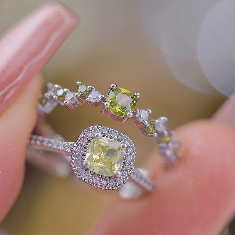 Clara Peridot Ring