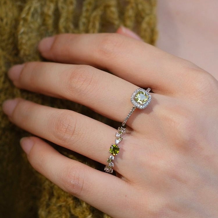 Clara Peridot Ring