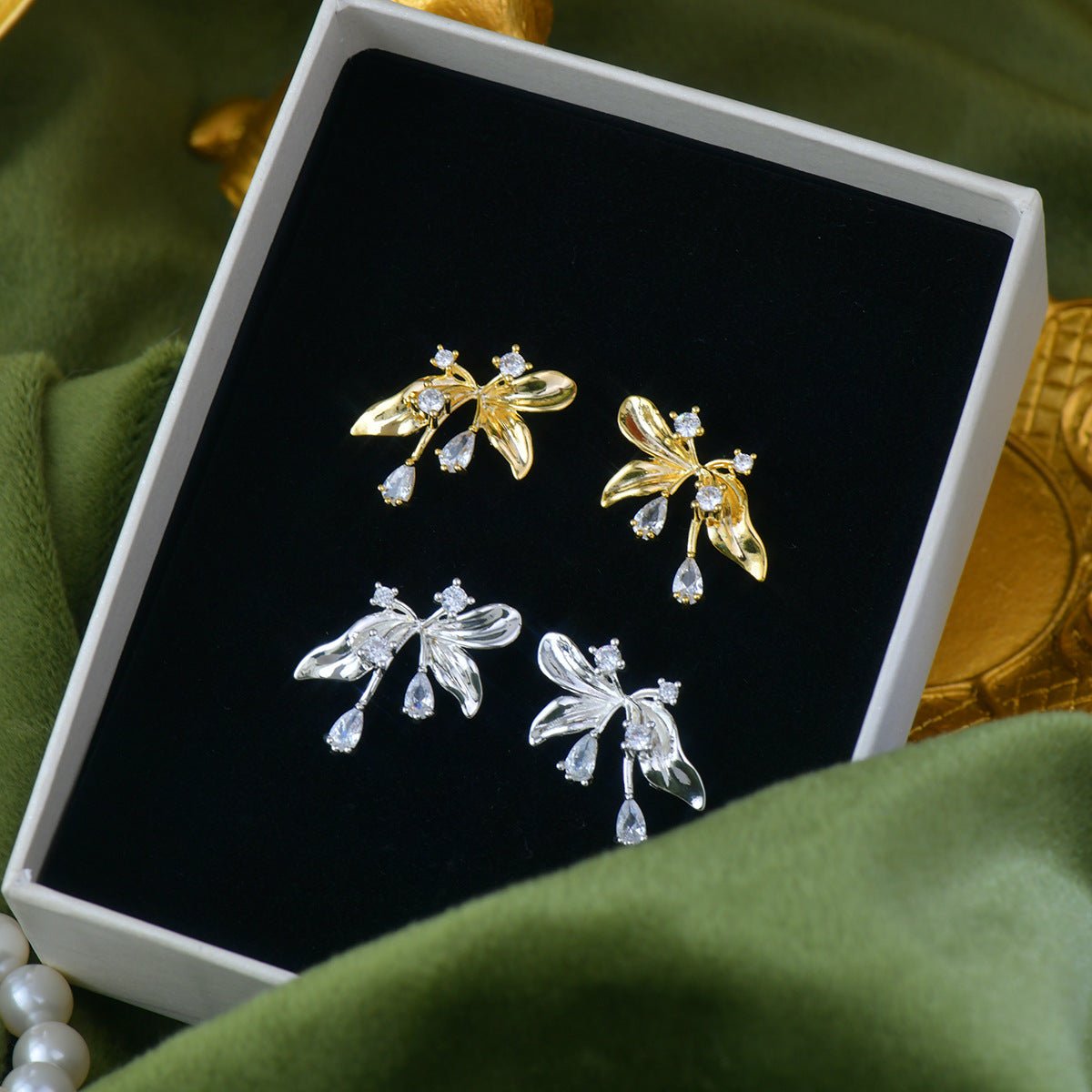 Iris Earrings in Gold