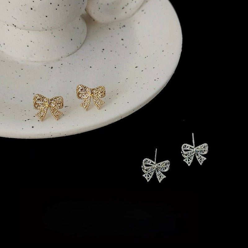 Lovelace Bow Earrings in Gold