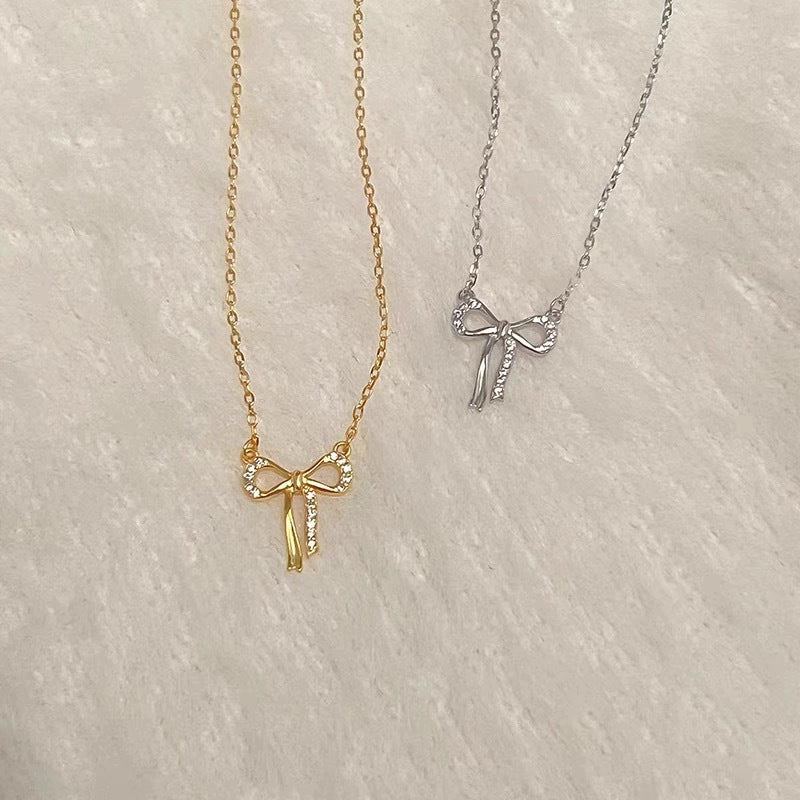 Bow Necklace in Gold