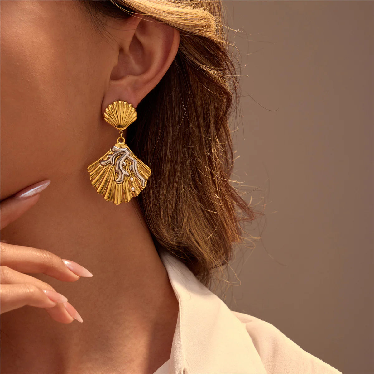Aithana Dual-tone Shell Hoops