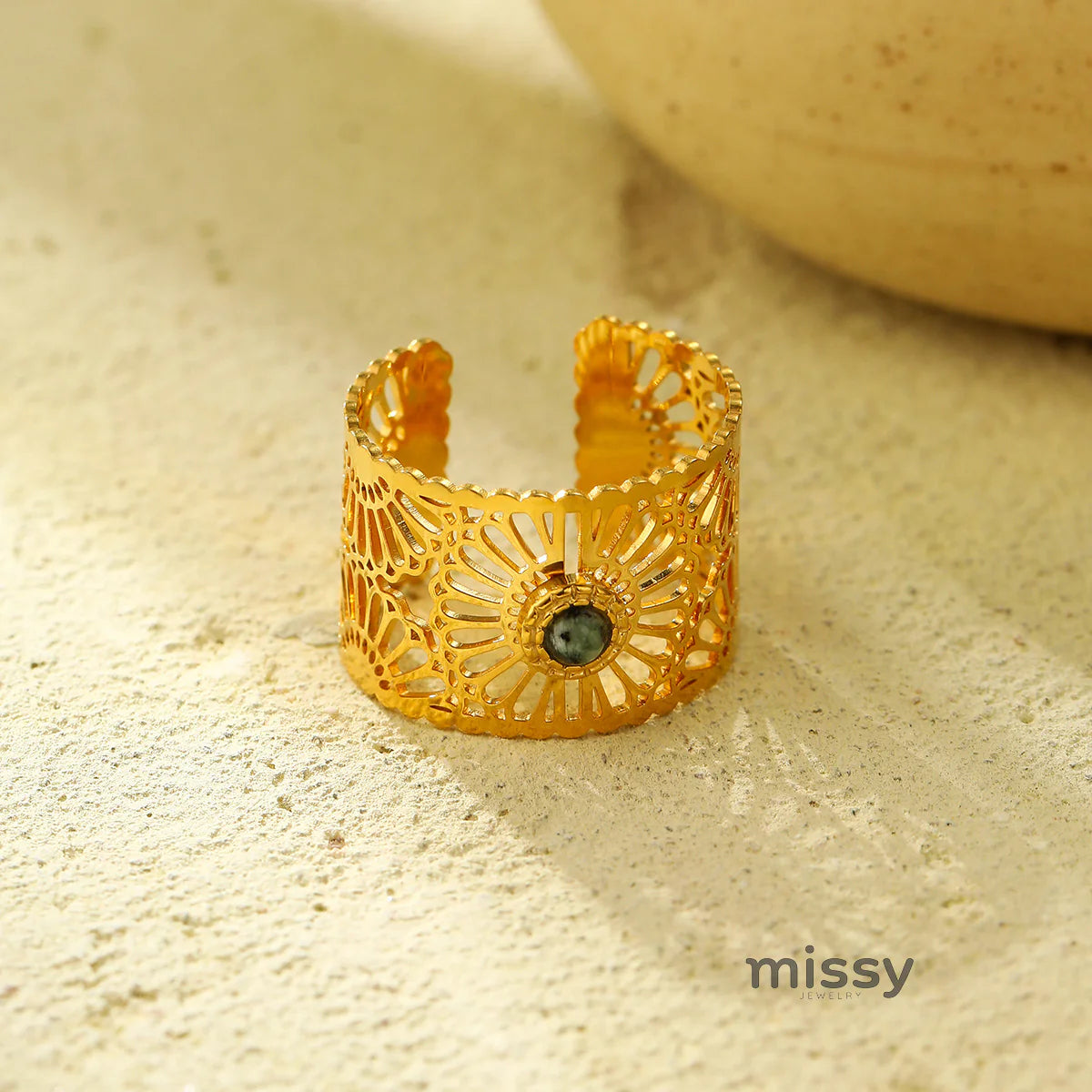 Cailee Gold Cutout Stone Ring