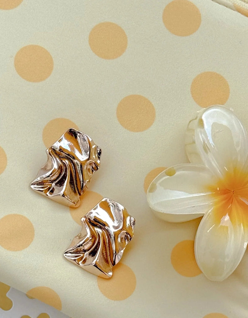 Madaline Sculptural Square Earrings