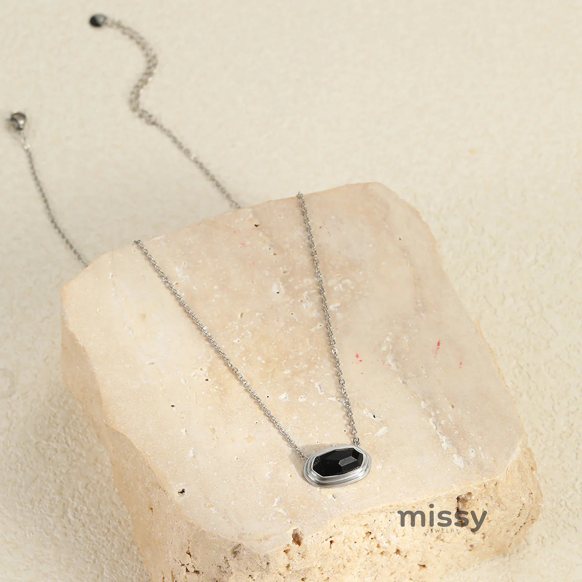 Solei Geometric Stone Necklace