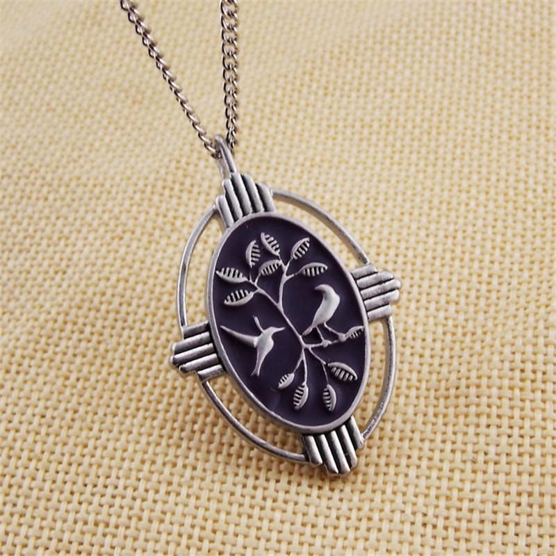 Carved Tree Birds Long Necklace