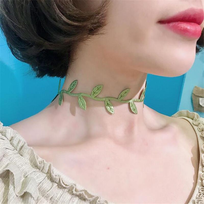 Green Leaves Choker Necklace