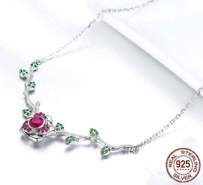 Majestic Rose Silver Necklace