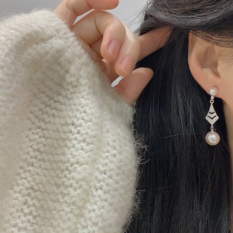Pavilion Pearl Earrings