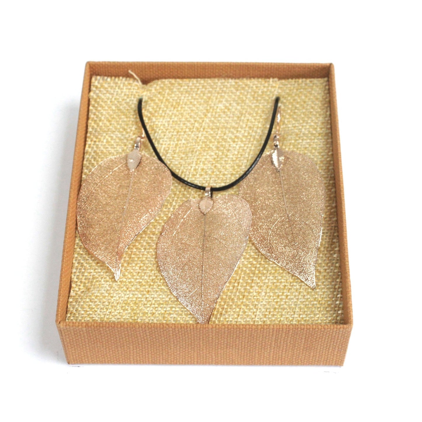 Bravery Leaf Necklace and Earrings Set