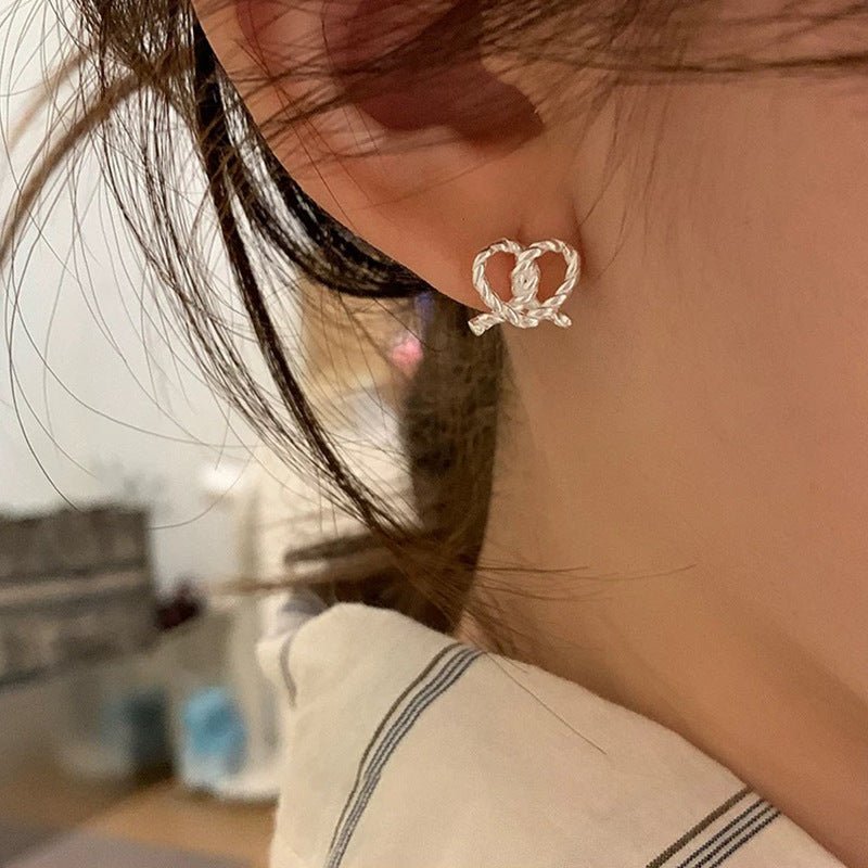 [] Pretzel Earrings