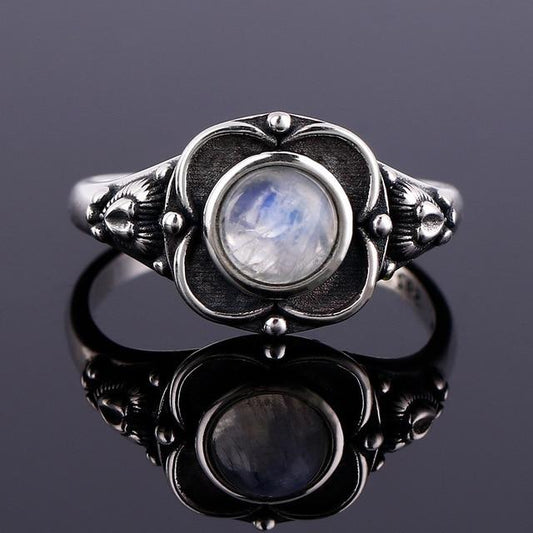 Style Flower Moonstone Ring