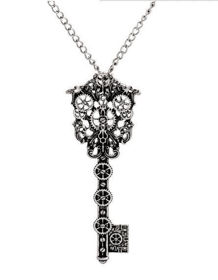 Style Steampunk Key Necklace
