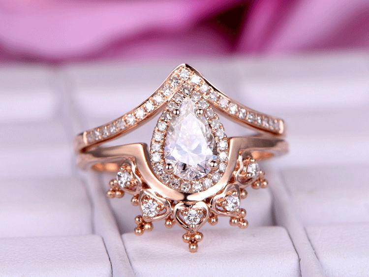 The Crystal Crown Ring Set