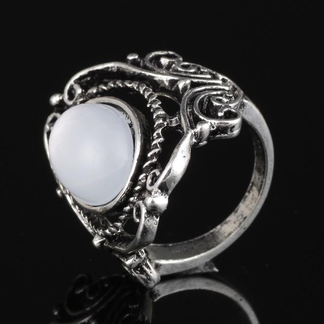 Style Oval Moonstone Ring