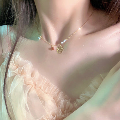 [] Rose Necklace