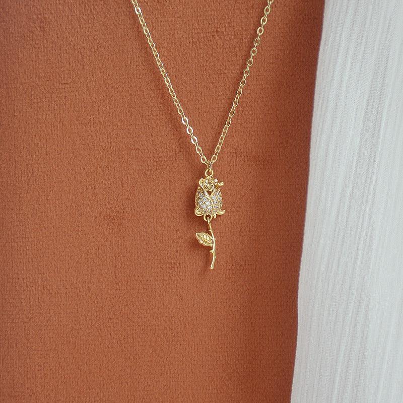 [] Rose Necklace