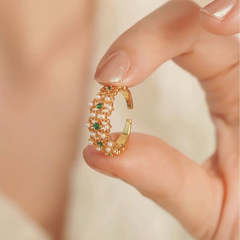 Rosette Emerald Ring
