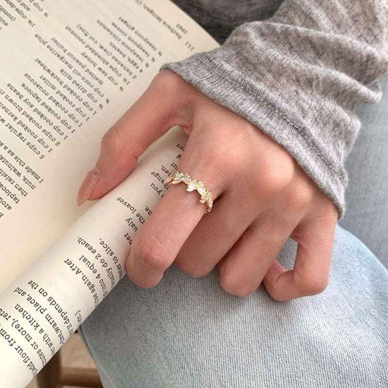 Rosy Flutter Ring