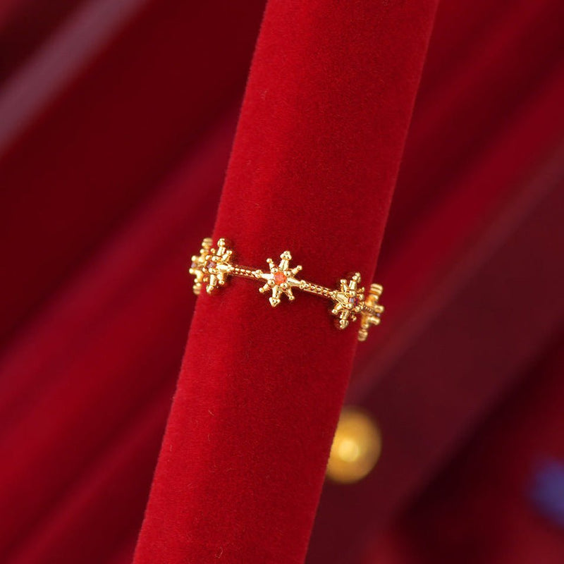 Scarlet Étoile Ring
