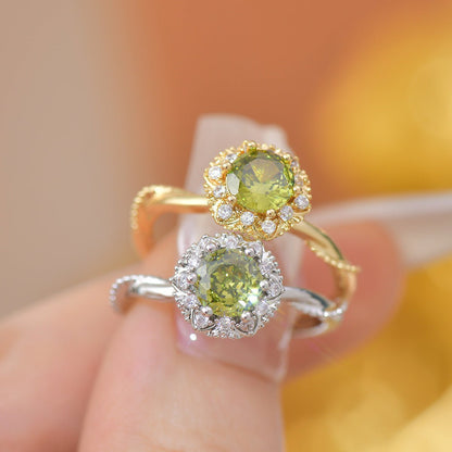 Twist Peridot Ring in Silver