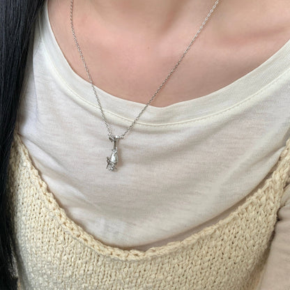 Vase of Butterfly Necklace