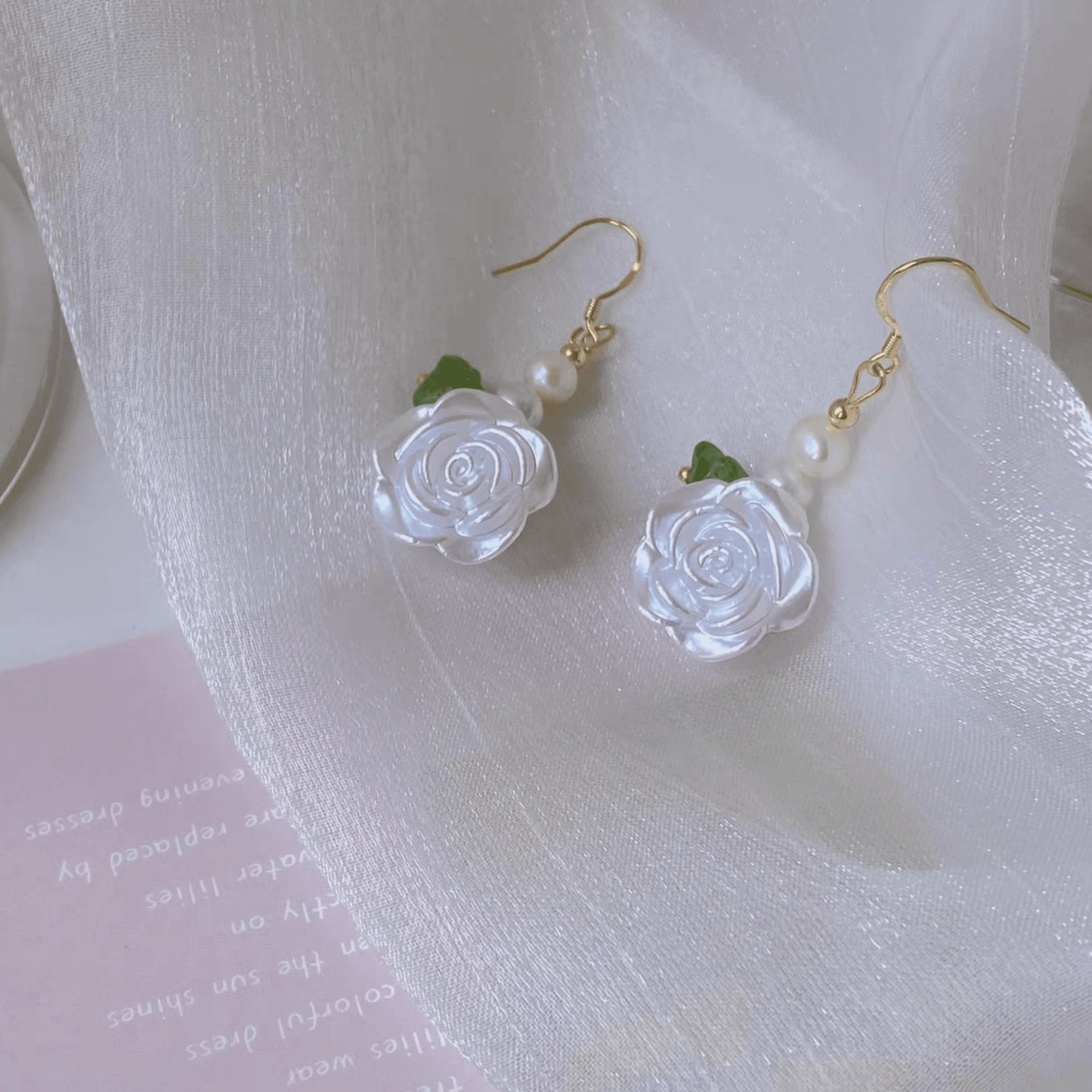 [] White Rose Earrings